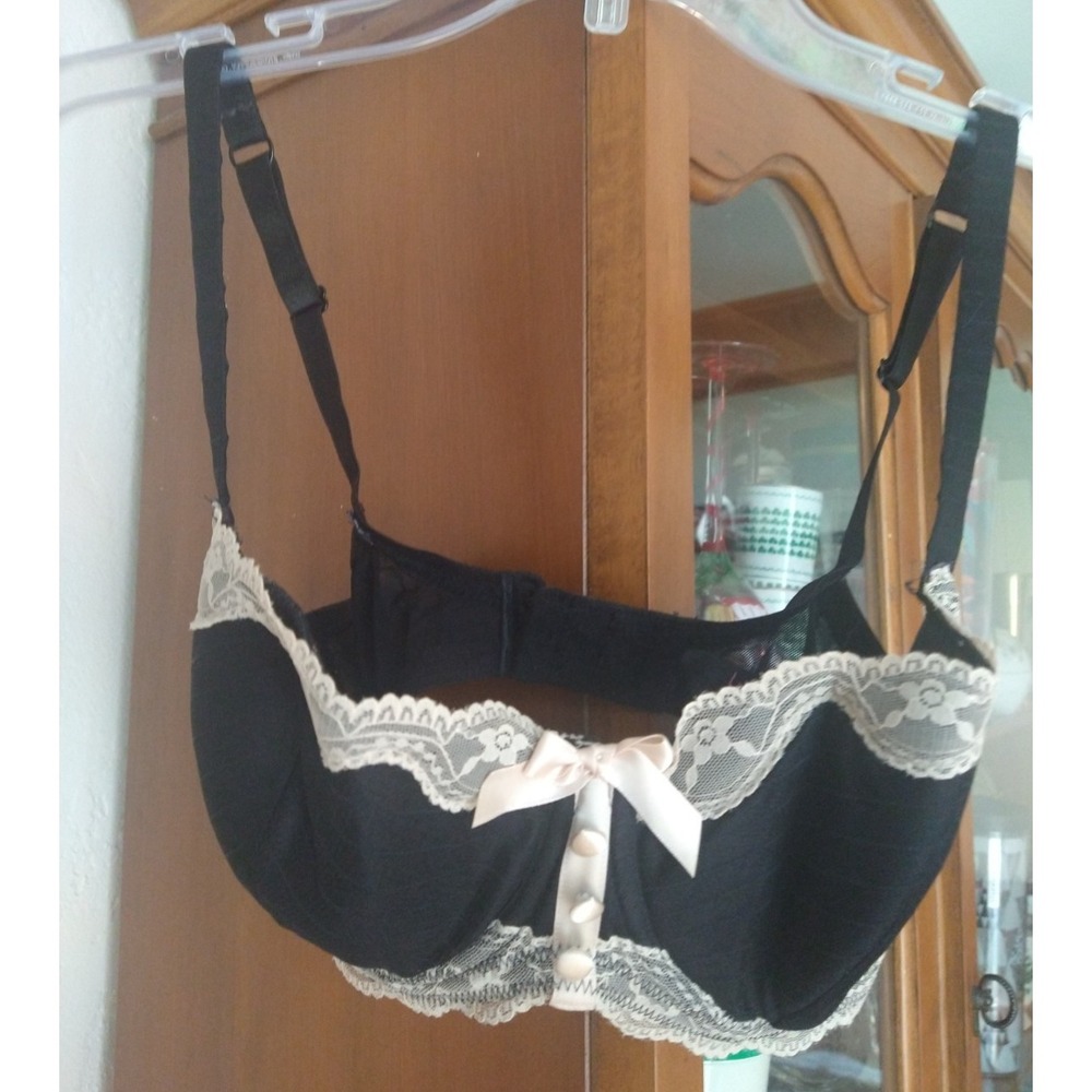 La Senza Balconette Scalloped  eyelash lace Padded Underwire Bra 38DD Coquette